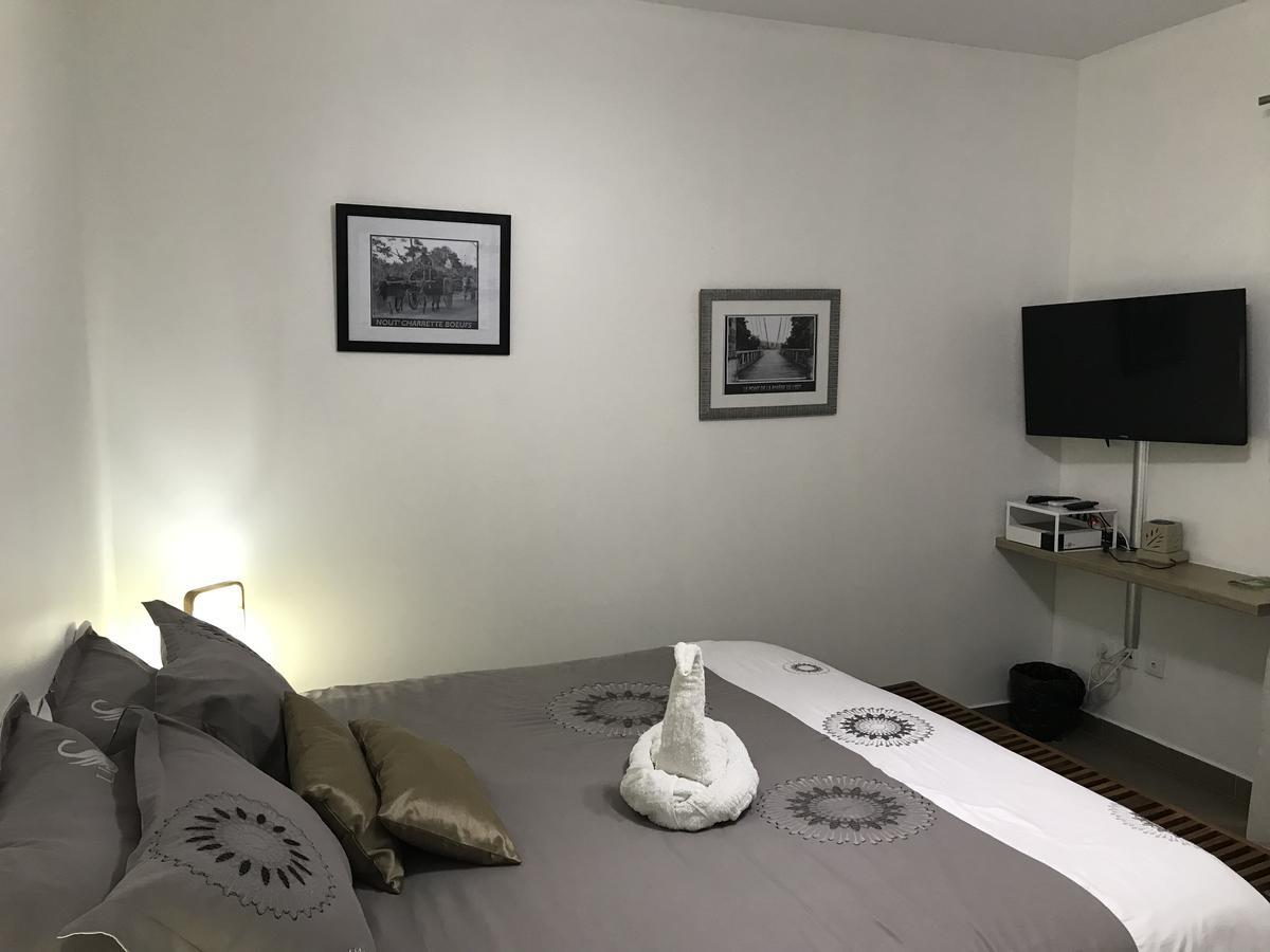 Bed and Breakfast Le Lambablanc Bras-Panon Екстер'єр фото