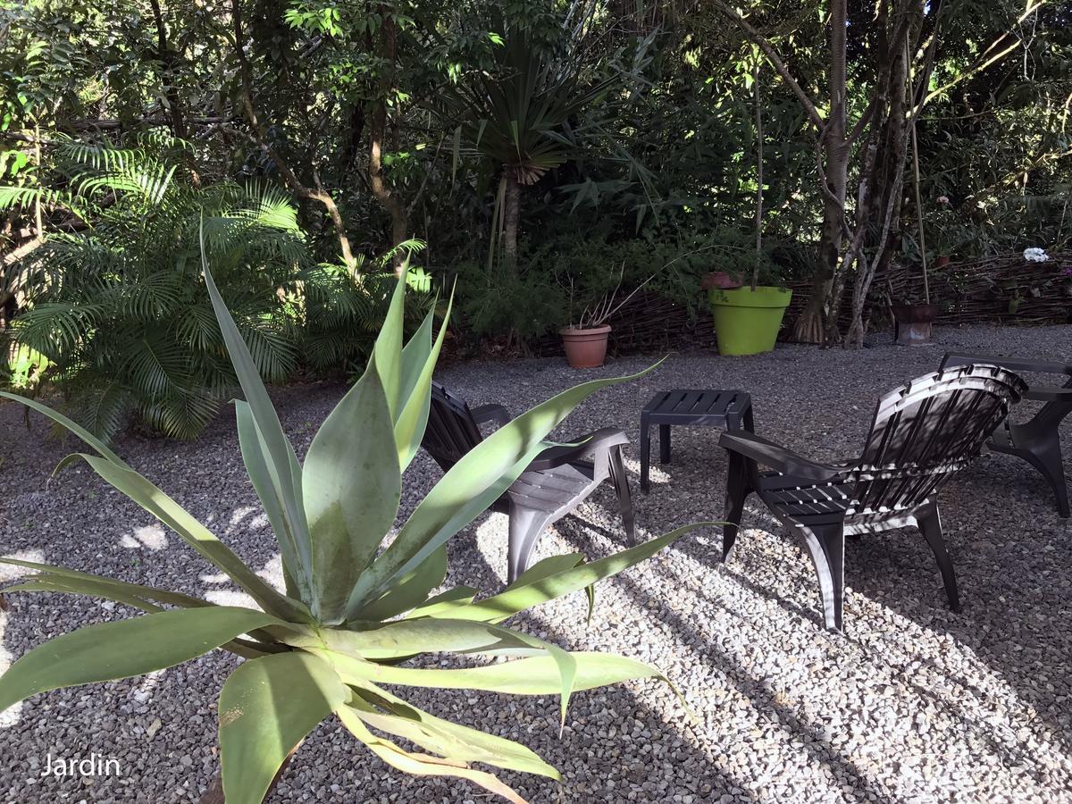 Bed and Breakfast Le Lambablanc Bras-Panon Екстер'єр фото